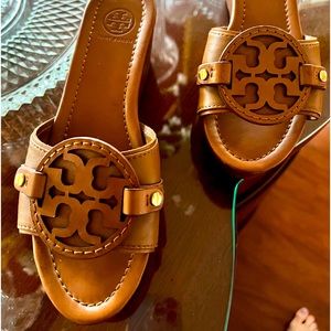 Tory Burch Size 8 brown/tan heels